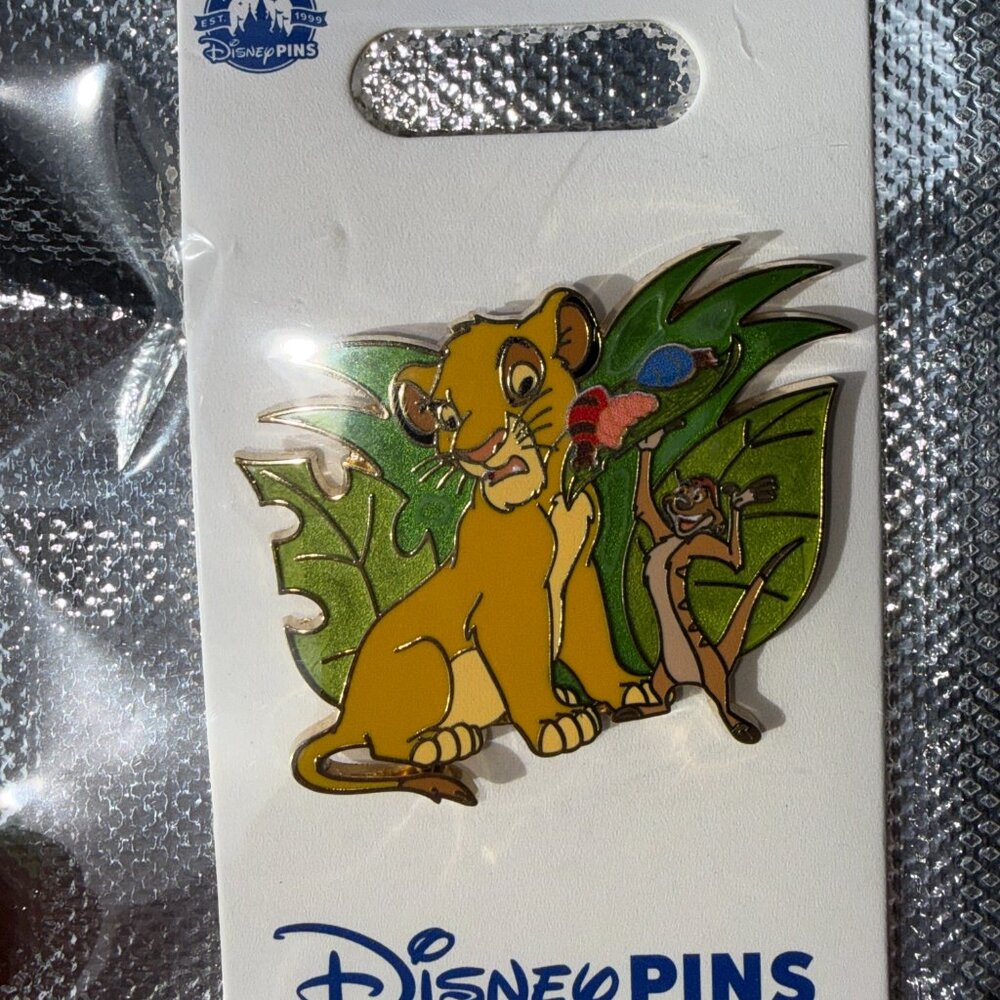 Disney Parks Simba & Timon Lion King Pin On Card - Picture 3 of 4
